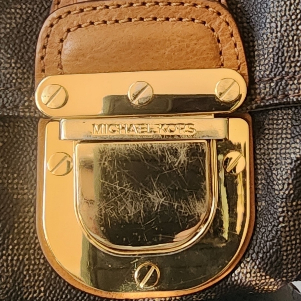 Michael Kors brown logo purse - Picture 8 of 8